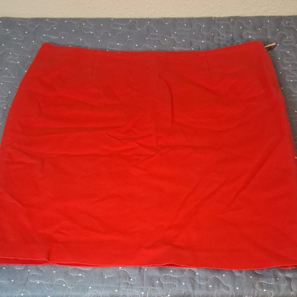 Vince Camuto Red Women's Skirt size 14 - Picture 1 of 6